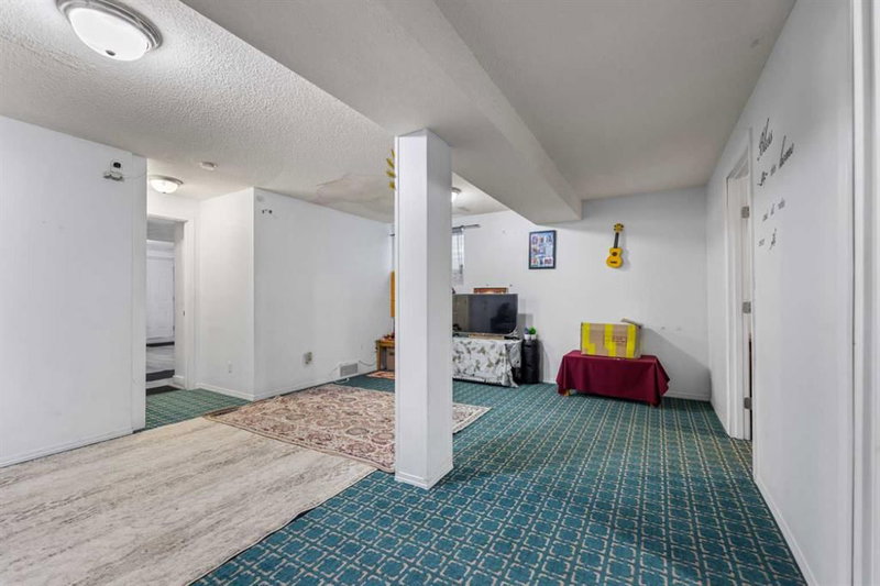 5036 Martin Crossing Drive NE, Martindale — interior photo