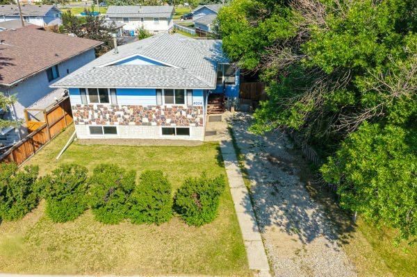 4004 79 Street NW, Calgary, Alberta