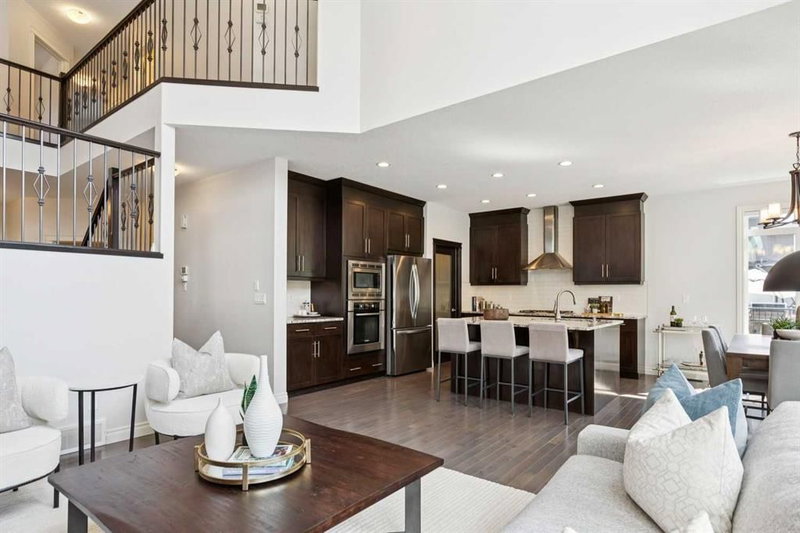 27 Aspen Summit Mount SW, Aspen Woods — interior photo 6
