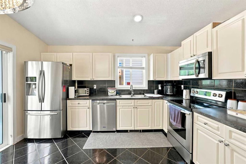 225 Harvest Glen Place NE, Harvest Hills — interior photo 6