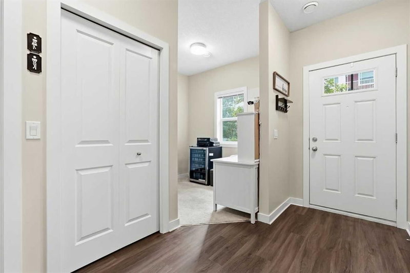 17 Stonehouse Crescent NW, Eagleview Estates — interior photo 5