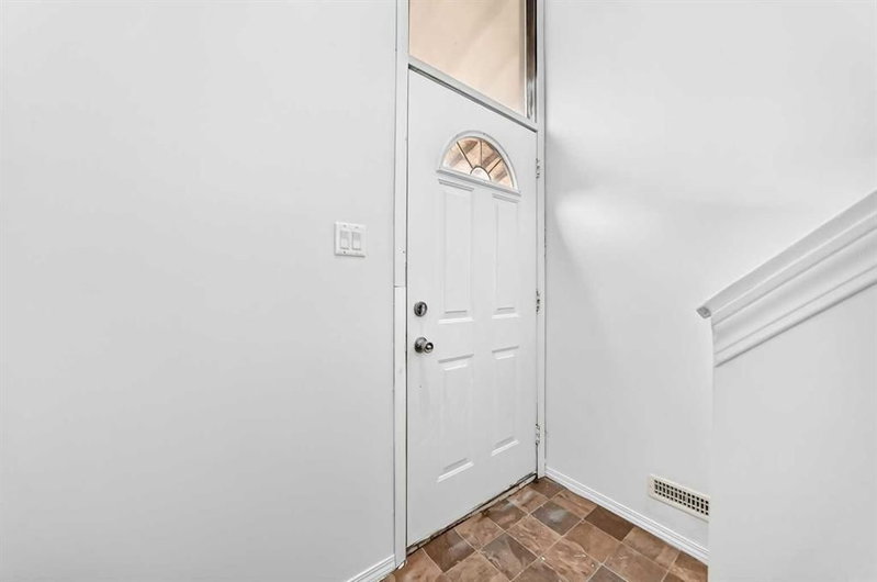 66 Fonda Drive SE, Forest Heights — photo 3