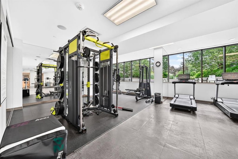 458, 222 Riverfront Avenue SW, Chinatown — interior photo 5