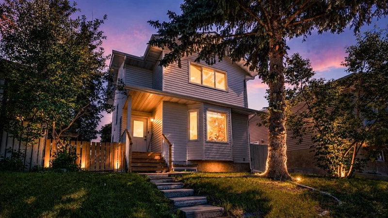 15 Taraglen Court NE, Calgary, Alberta