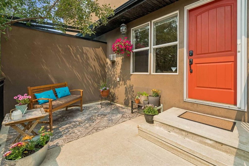 2, 441 20 Avenue NE, Winston Heights/Mountview — interior photo