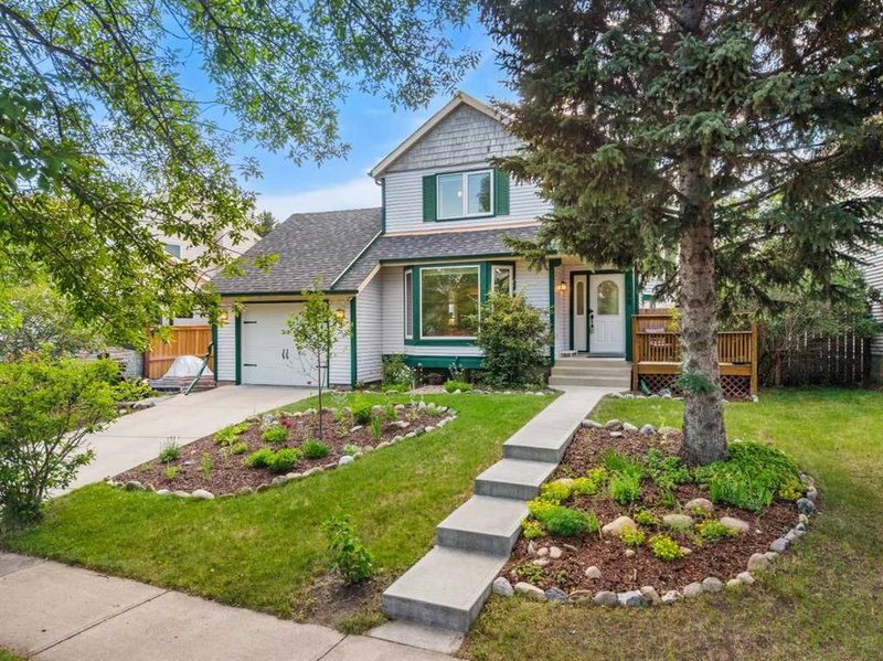 148 Woodridge Drive SW — listing photo