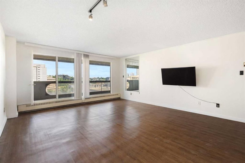 1210, 221 6 Avenue SE, Downtown Commercial Core — interior photo