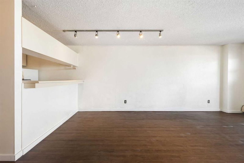 1210, 221 6 Avenue SE, Downtown Commercial Core — interior photo 7