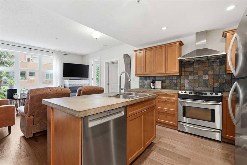 305, 532 5 Avenue NE, Renfrew — interior photo