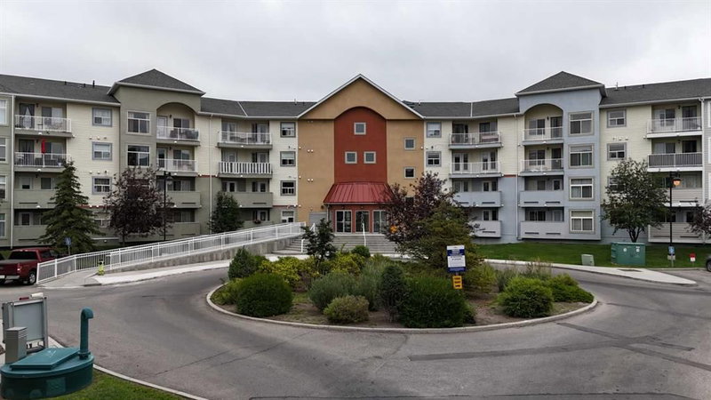 2430 - 700 Willowbrook Road NW