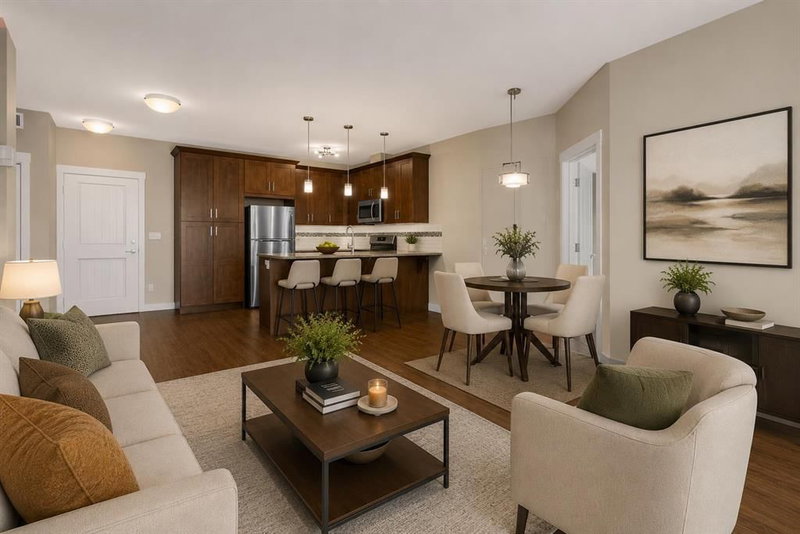 5308, 522 Cranford Drive SE, Cranston — interior photo 7