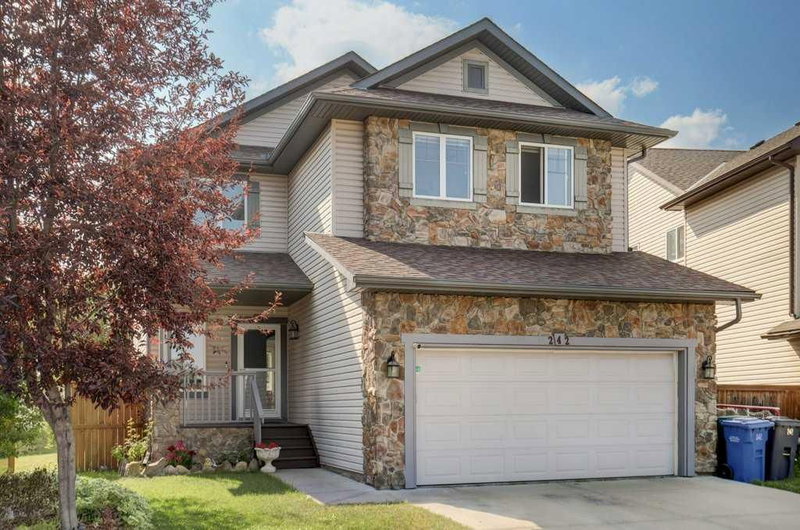 242 Crystal Green Point — listing photo