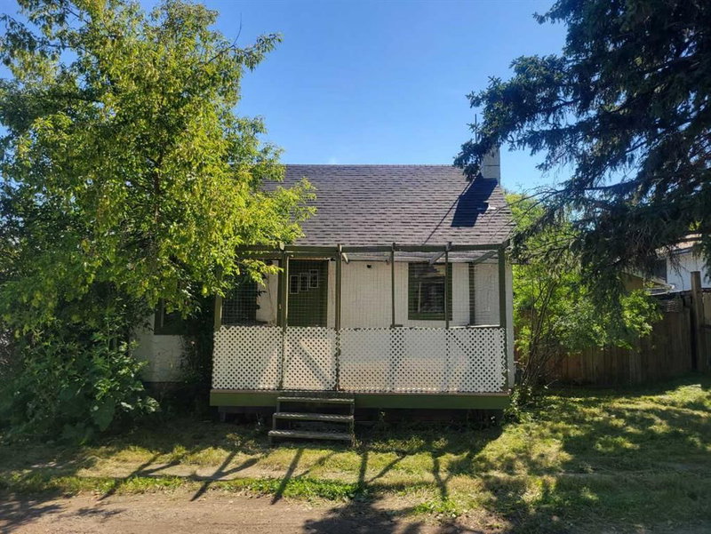 1 Elm Avenue — listing photo