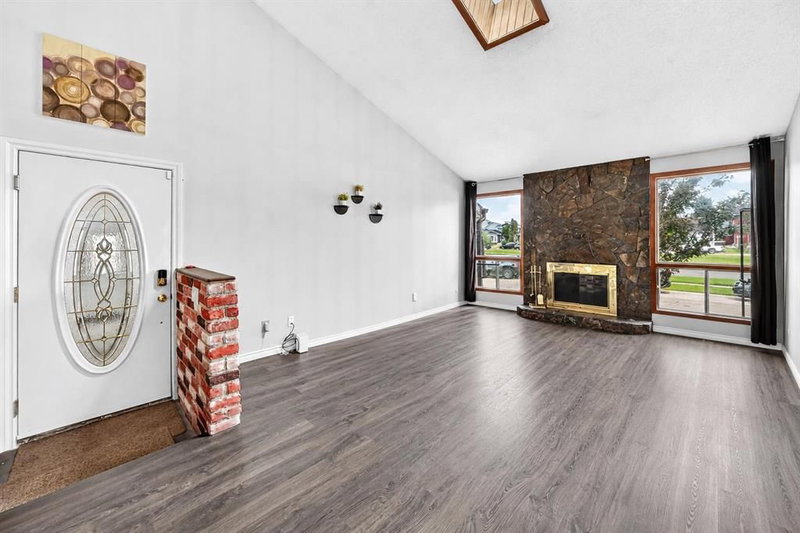 91 Castleridge Crescent NE, Castleridge — interior photo 6