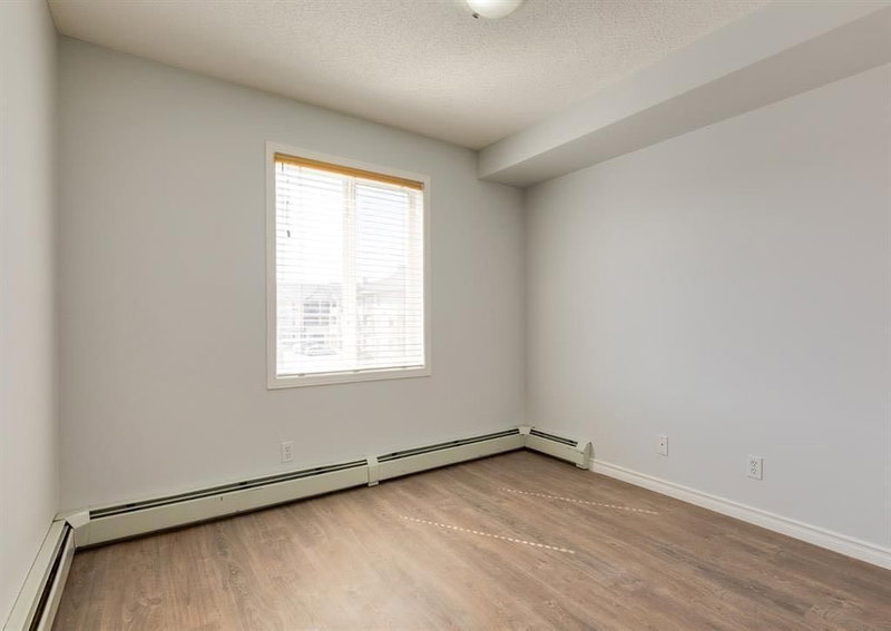 216, 2000 Citadel Meadow Point NW, Citadel — interior photo 6