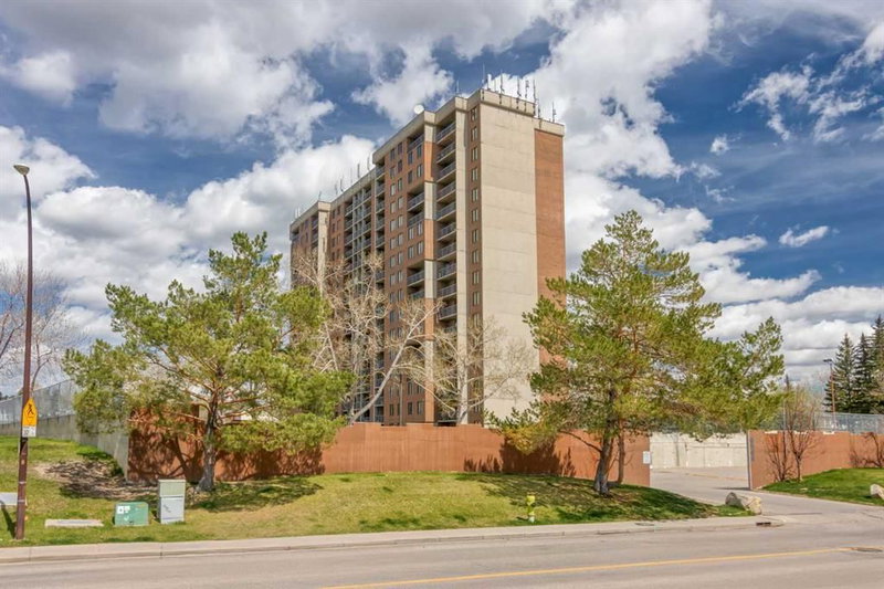 413 - 4944 Dalton Drive NW