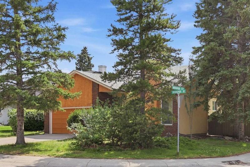 416 Brookpark Drive SW, Braeside — photo 3