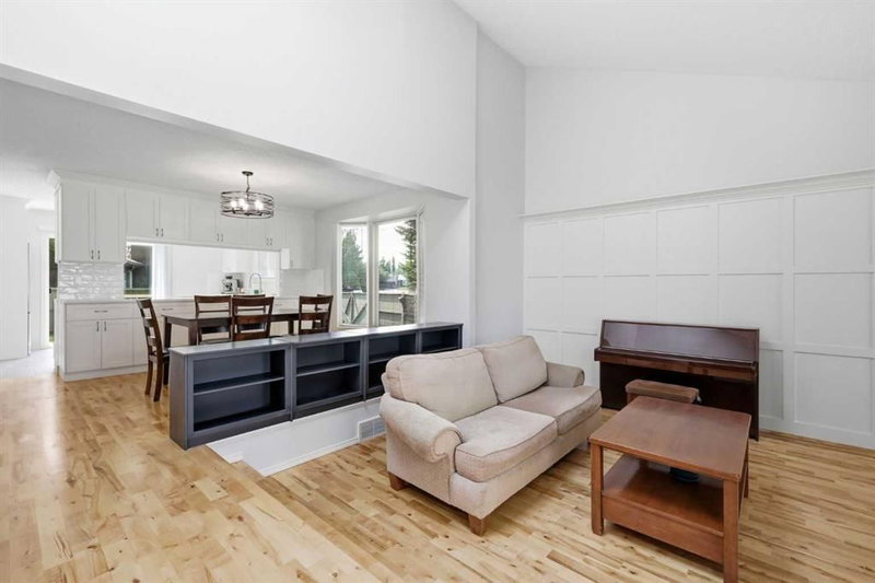 416 Brookpark Drive SW, Braeside — interior photo 5