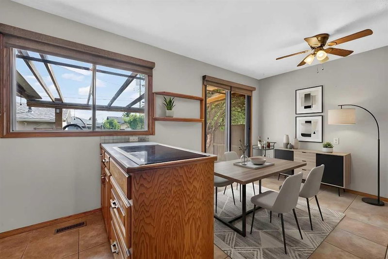 4639 Marbank Drive, Marlborough — interior photo 6
