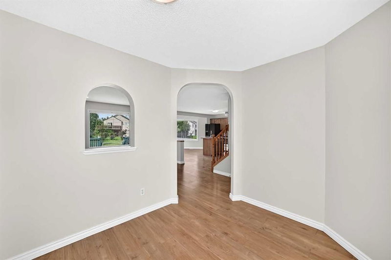 247 Covington Close NE