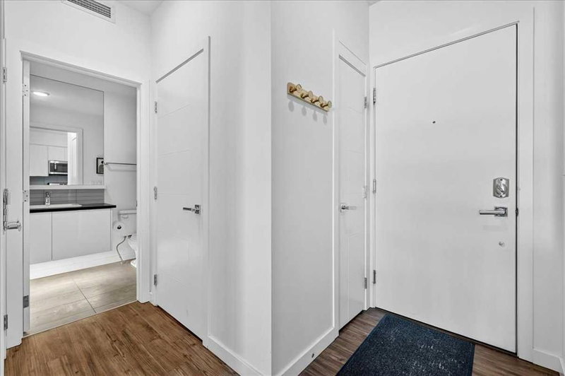411, 120 18 Avenue SW, Mission — interior photo
