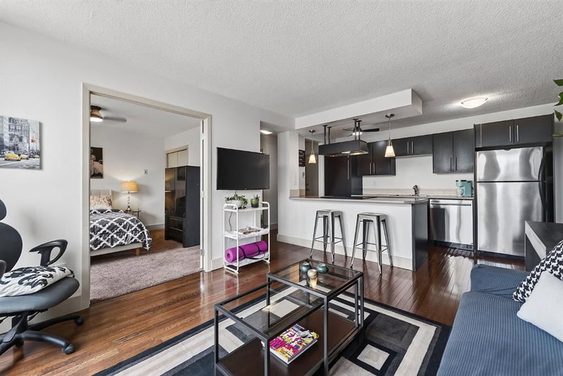 Apartment at 606, 505 19 Avenue SW, Cliff Bungalow — listing photo