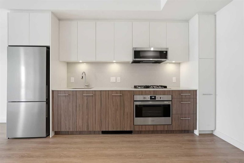 1313, 730 2 Avenue, Eau Claire — interior photo 6