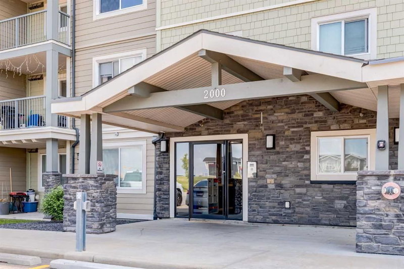2109 - 181 Skyview Ranch Manor NE