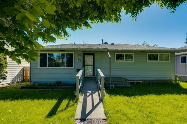 52 Fay Road SE