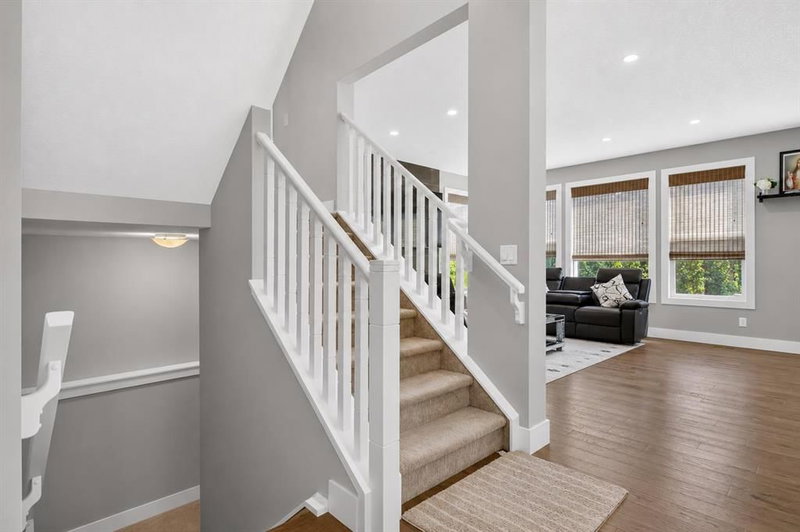 108 Kinniburgh Close, Chestermere — listing photo 9