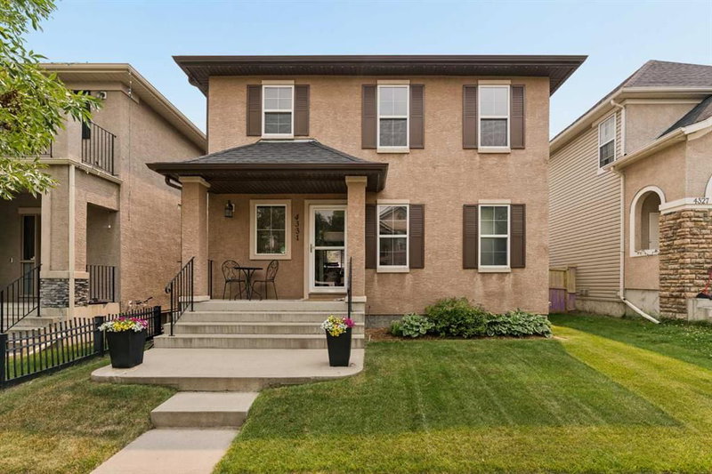 4331 Elgin Avenue SE, Calgary, Alberta