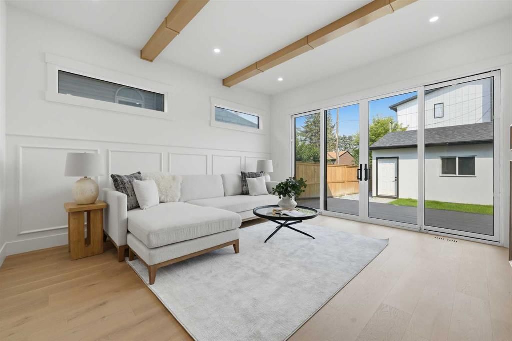 Listing Image 12