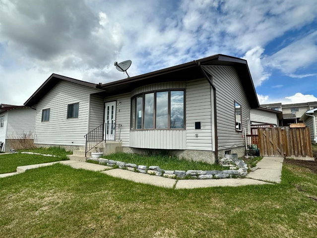6 Hillside Avenue