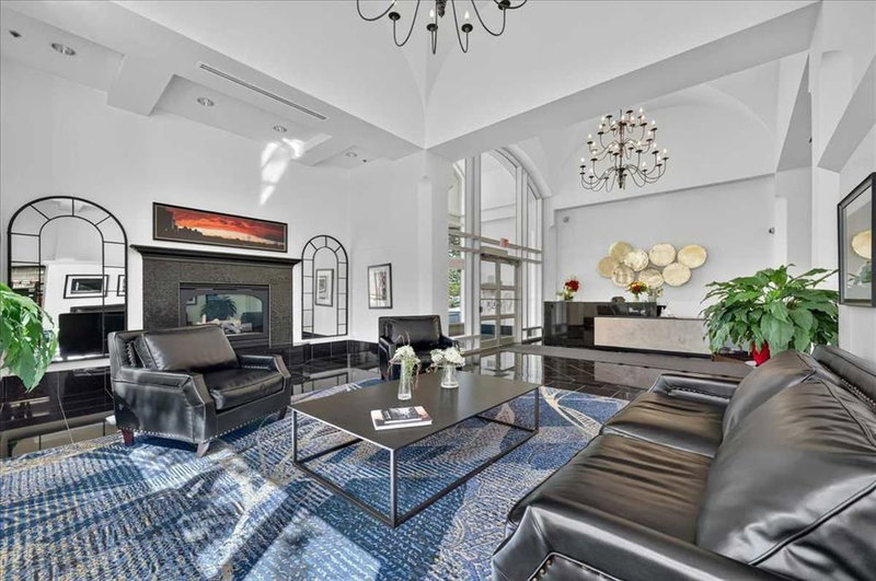 603, 110 7 Street SW, Eau Claire — interior photo