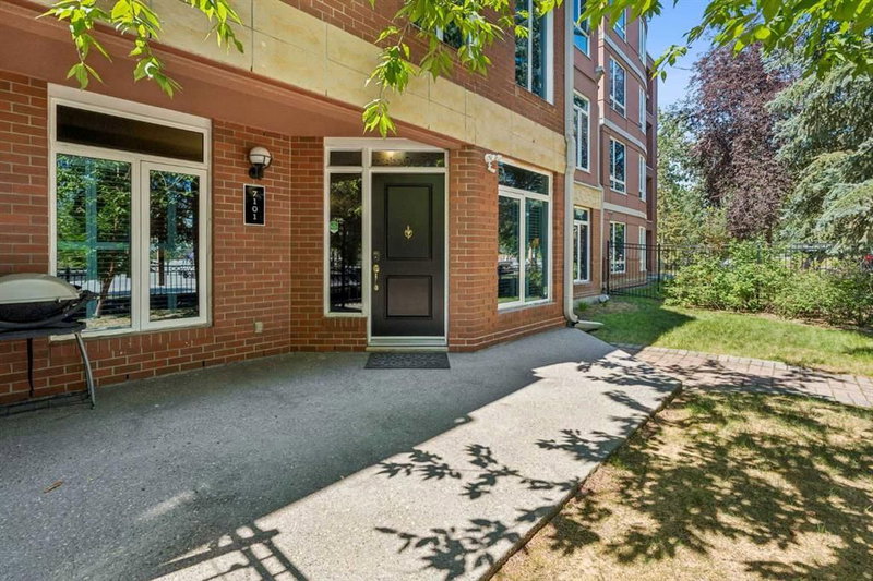 7101, 400 Eau Claire Avenue SW, Eau Claire — interior photo 5