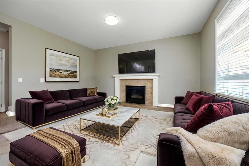 462 Williamstown Green NW, Williamstown — interior photo