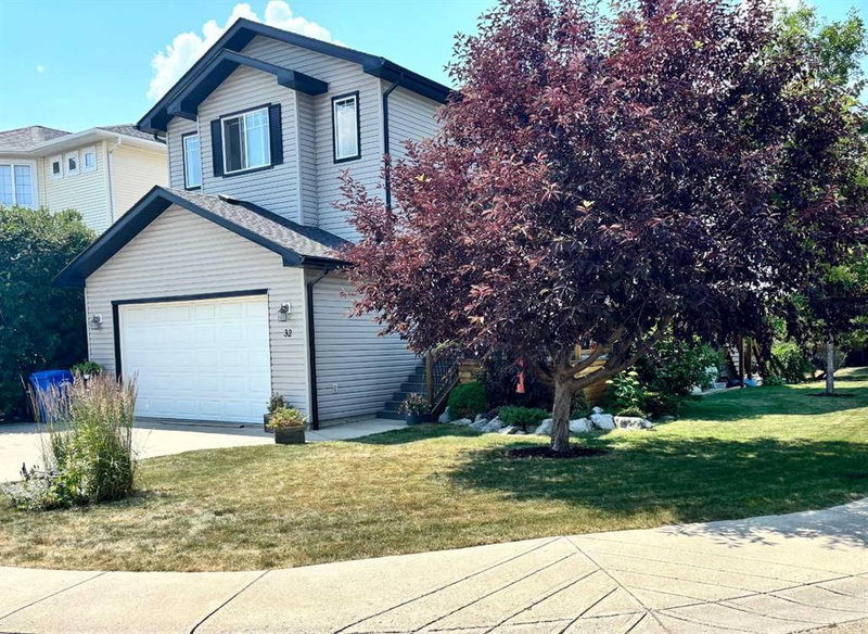 32 Meadowpark Place