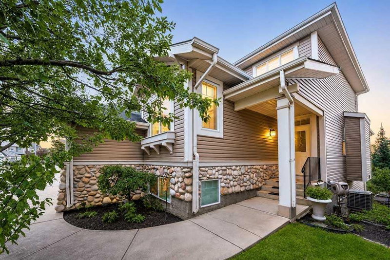 40 Cougar Ridge Heights SW, Cougar Ridge — interior photo 5