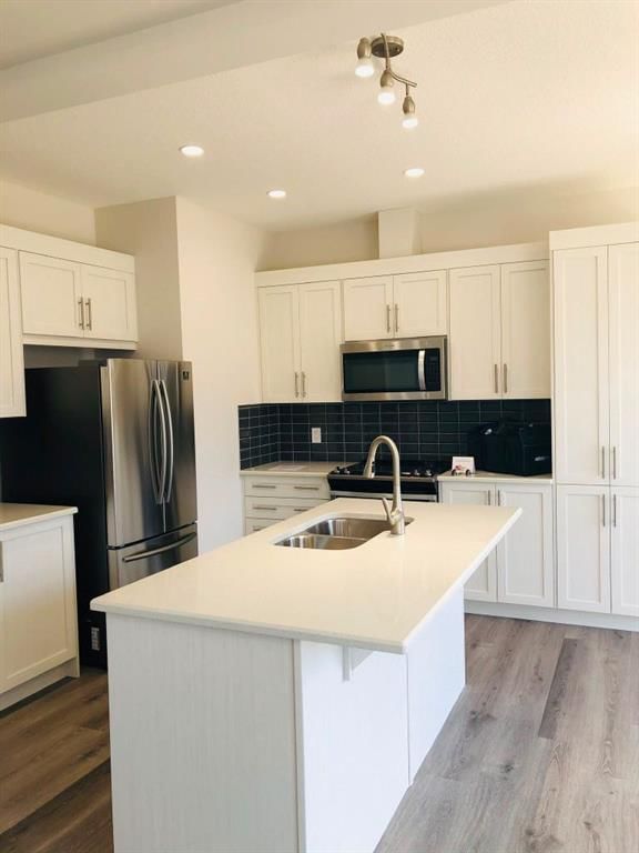 122 Cityside Way NE, Cityscape — interior photo 6