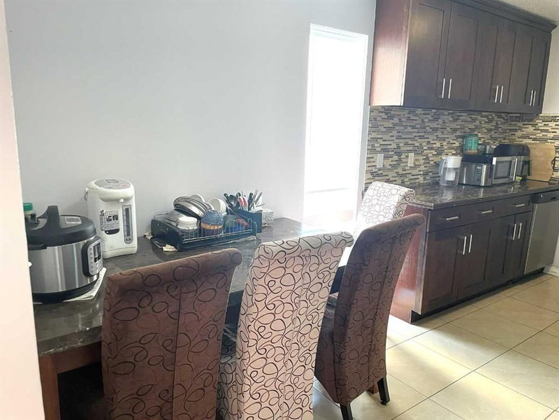 1611 Olympia Drive SE, Ogden — interior photo 5