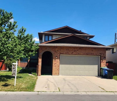 39 Whiteram Close NE