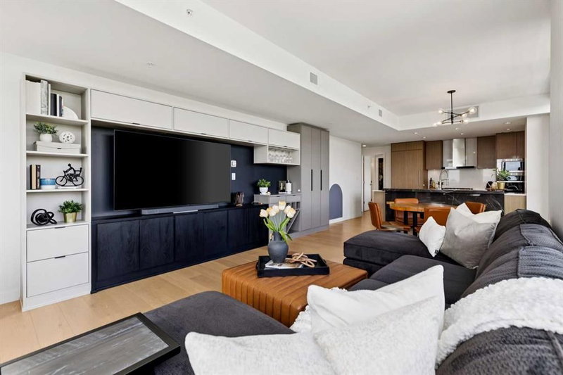 901, 118 Waterfront Court SW, Chinatown — interior photo 6