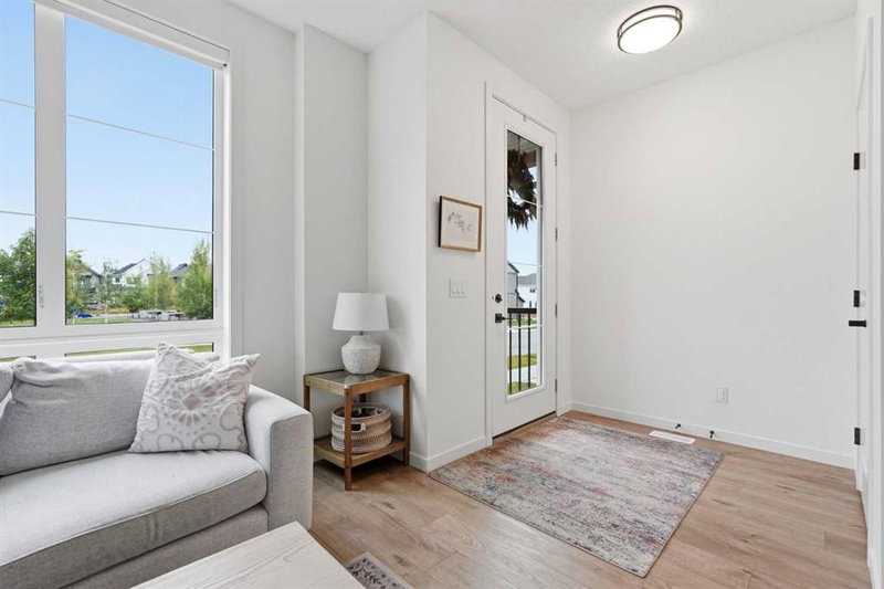 129 Treeline Avenue SW, Alpine Park — interior photo
