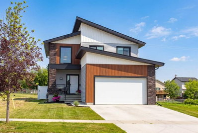 5925 Panorama Drive