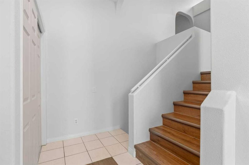 162 Millbank Hill SW, Millrise — interior photo