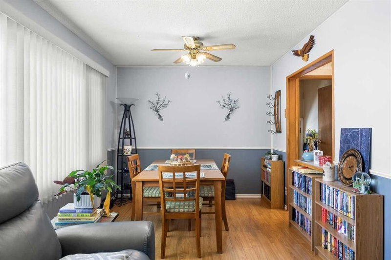 272 Huntington Close NE, Huntington Hills — interior photo 7