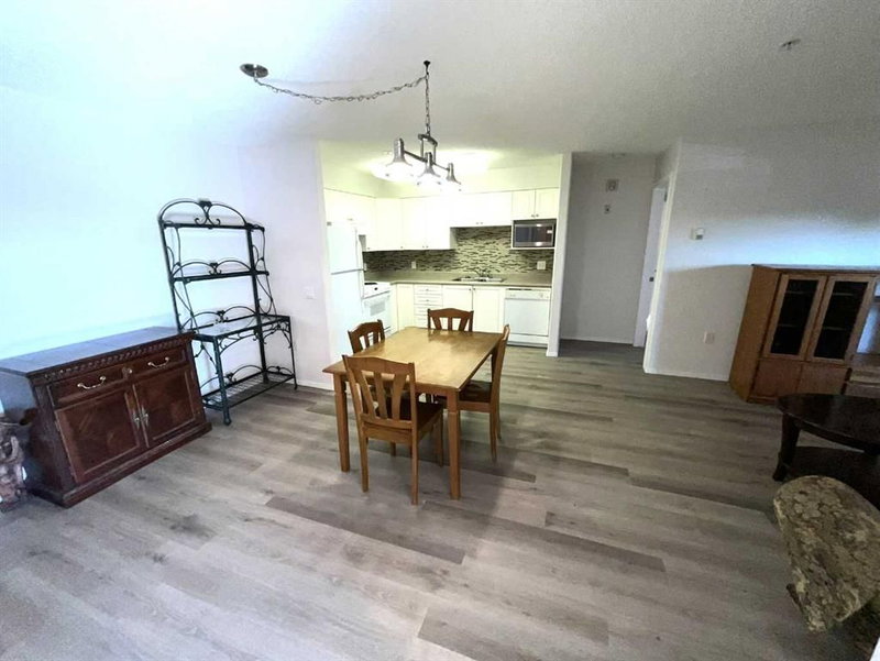 3120, 3000 Millrise Point SW, Millrise — interior photo 5