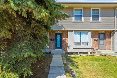 42 - 123 Queensland Drive SE