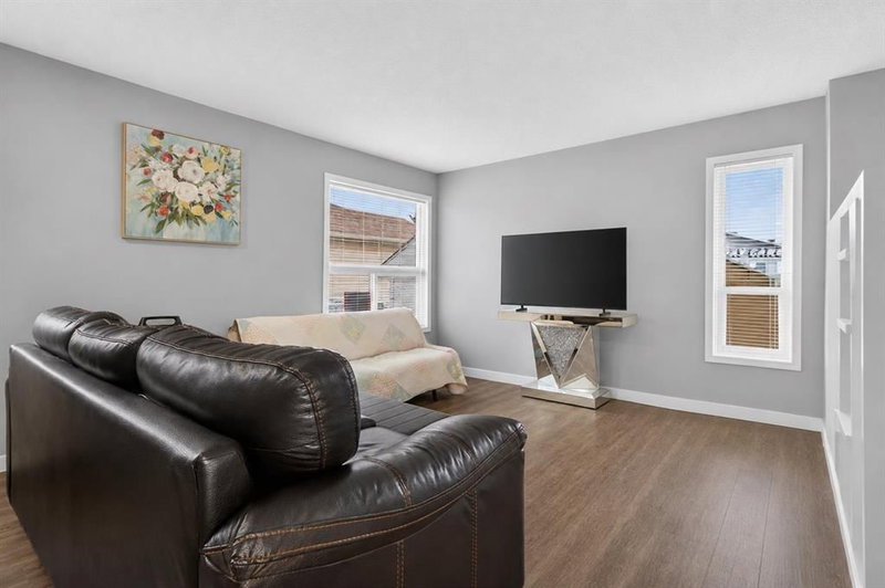 4 Hunterhorn Gate NE, Huntington Hills — interior photo 6