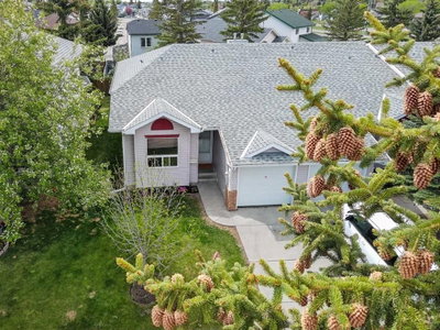 68 Catalina Circle NE
